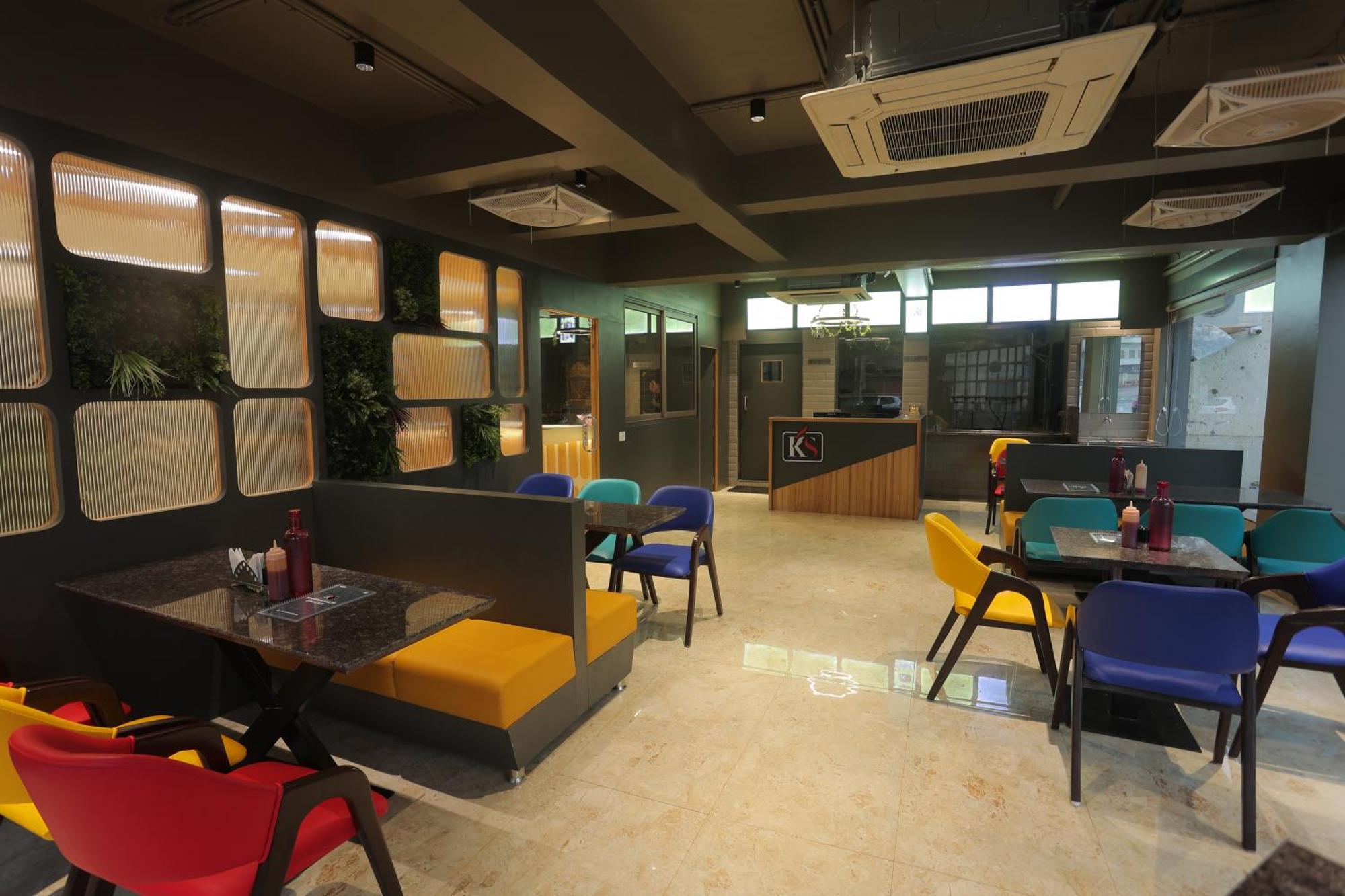Hotel Shayan Inn Rajkot Esterno foto